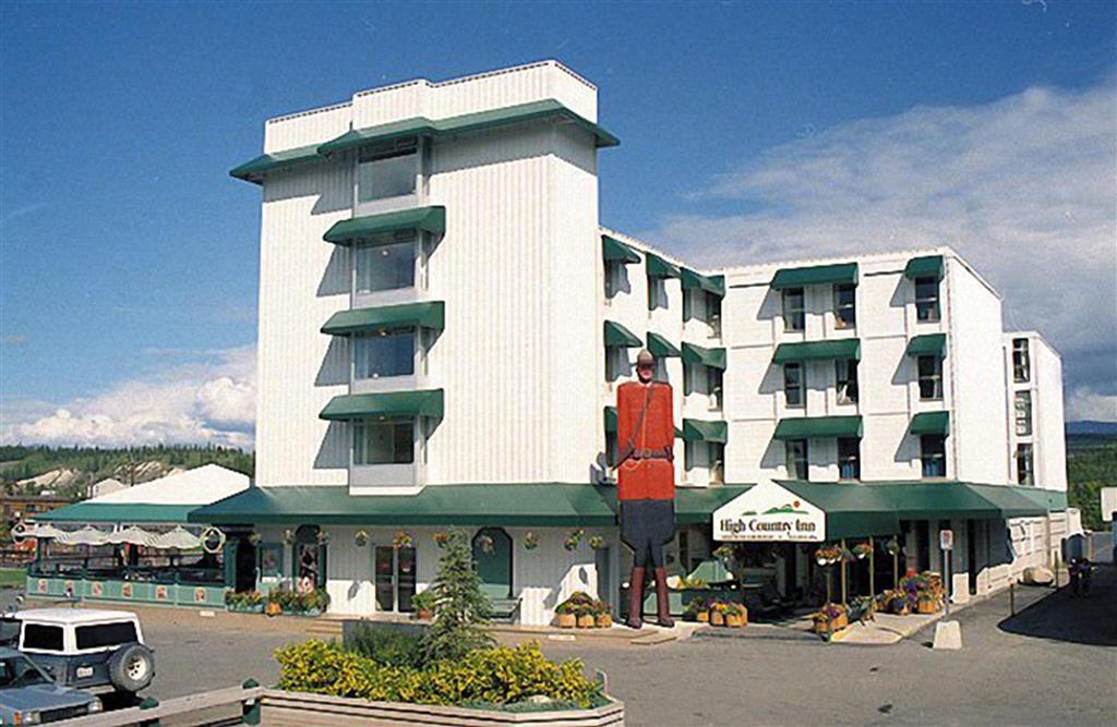 Coast High Country Inn Уайтхорс Экстерьер фото