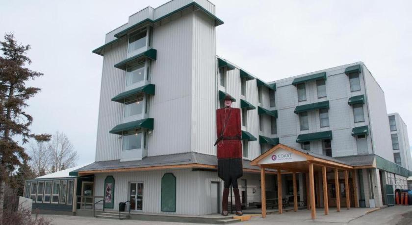 Coast High Country Inn Уайтхорс Экстерьер фото