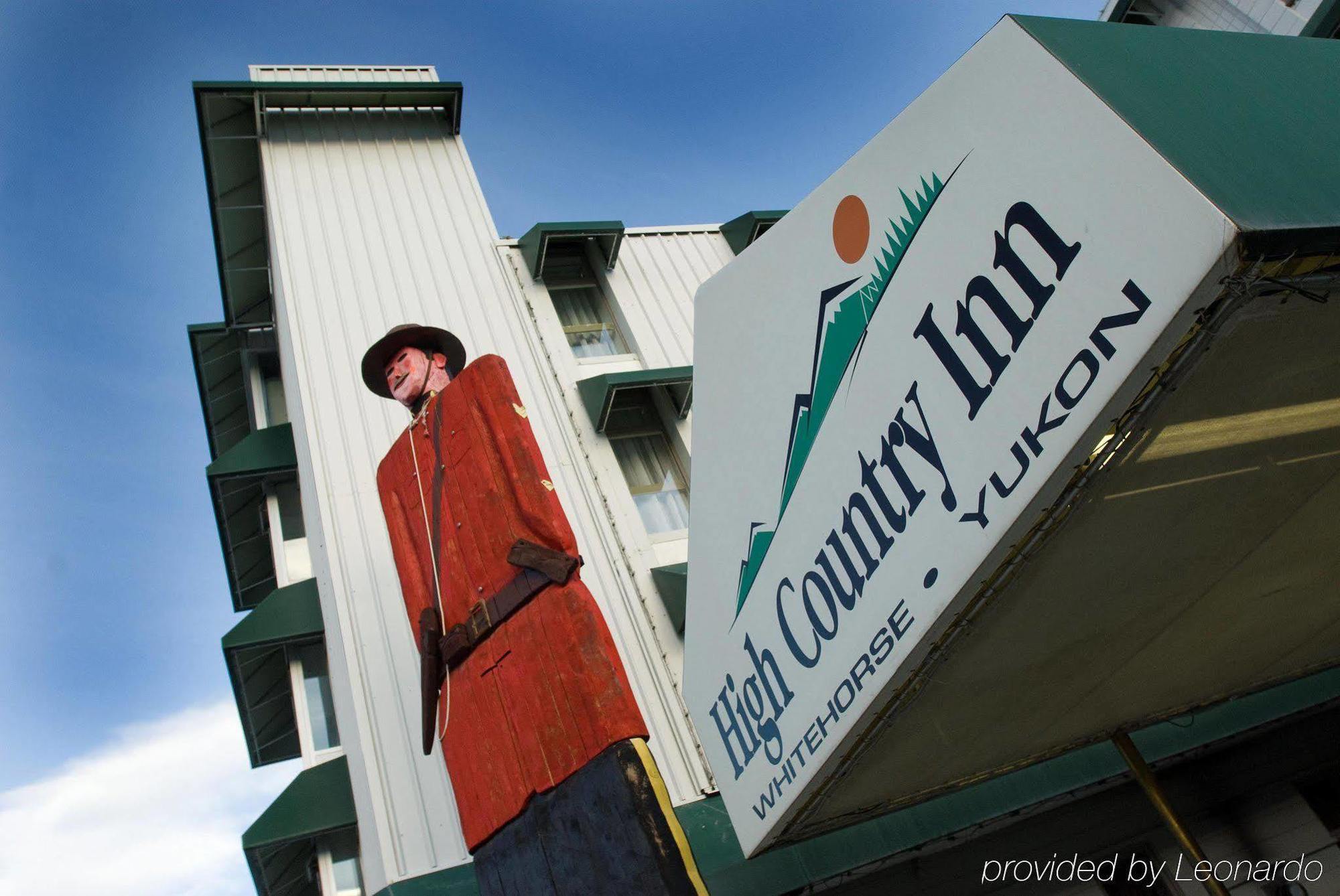 Coast High Country Inn Уайтхорс Экстерьер фото